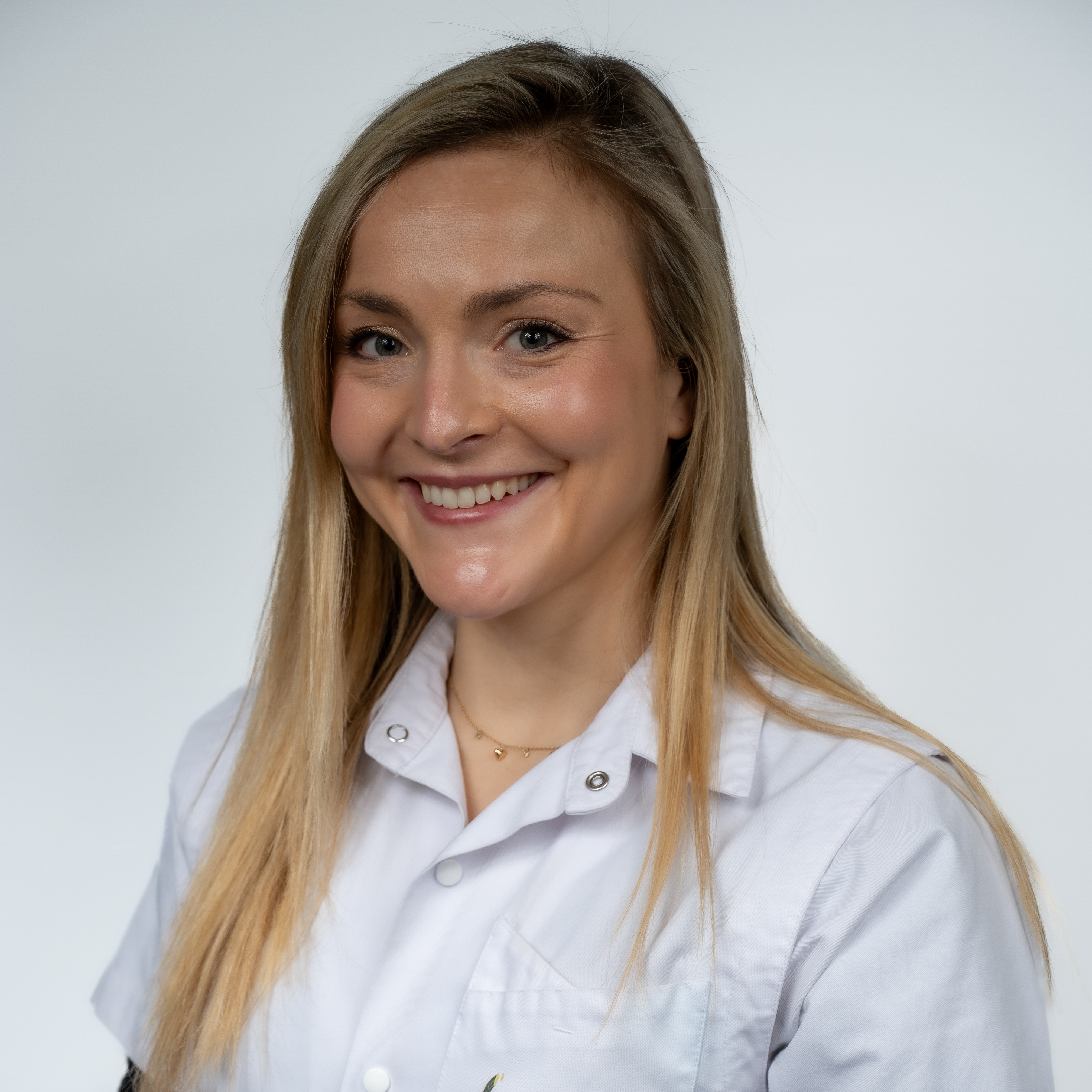 dr. Naomi Michotte